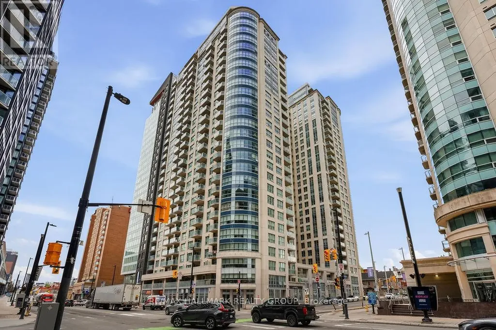 242 Rideau Street Ottawa ON K1N 0B7