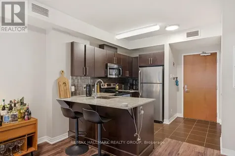 242 Rideau Street Ottawa ON K1N 0B7