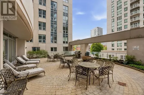 242 Rideau Street Ottawa ON K1N 0B7
