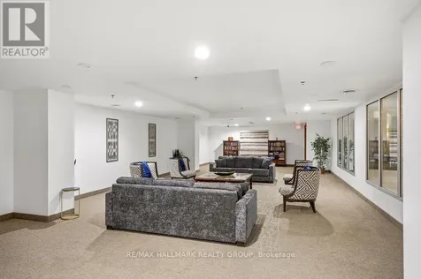 242 Rideau Street Ottawa ON K1N 0B7