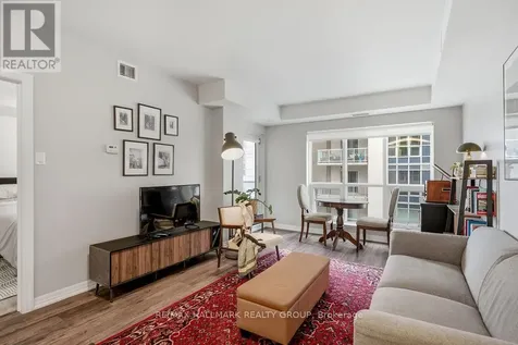 242 Rideau Street Ottawa ON K1N 0B7