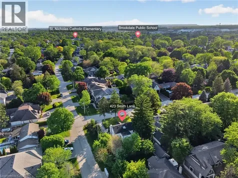 423 Smith Lane Oakville ON L6L 4X1