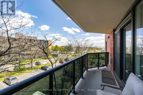 9 Bonheur Court Brantford ON N3P 1Z5