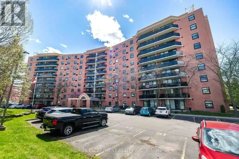 9 Bonheur Court Brantford ON N3P 1Z5