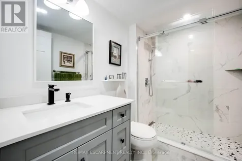 9 Bonheur Court Brantford ON N3P 1Z5