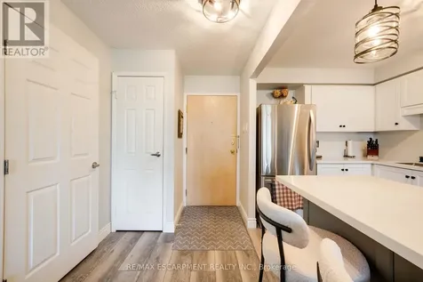 9 Bonheur Court Brantford ON N3P 1Z5
