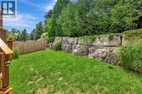 10 Stratford Terrace Brantford ON N3T 6P6