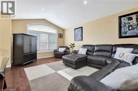10 Stratford Terrace Brantford ON N3T 6P6
