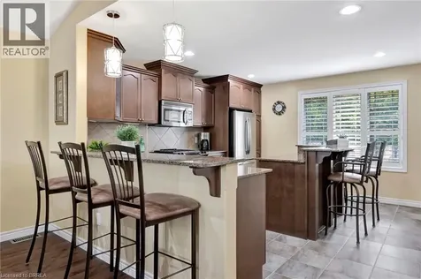 10 Stratford Terrace Brantford ON N3T 6P6