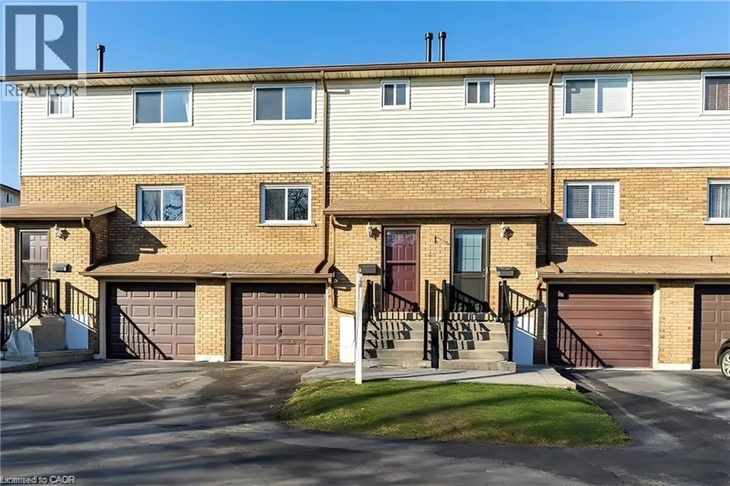 160 Lavina Crescent Hamilton ON L9C 6R8
