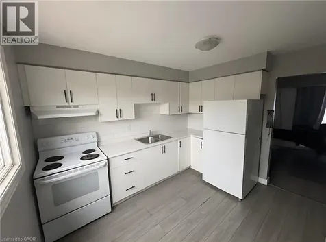 160 Lavina Crescent Hamilton ON L9C 6R8