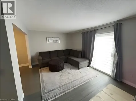160 Lavina Crescent Hamilton ON L9C 6R8