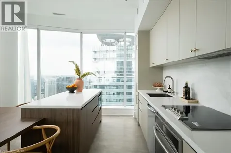 10 York Street Toronto ON M5J 2L9