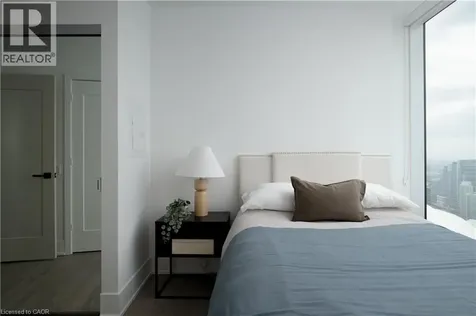 10 York Street Toronto ON M5J 2L9