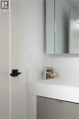 10 York Street Toronto ON M5J 2L9