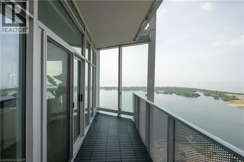 10 York Street Toronto ON M5J 2L9