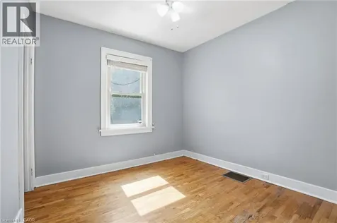 96 Paling Avenue Hamilton ON L8H 5J4