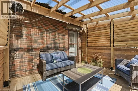 96 Paling Avenue Hamilton ON L8H 5J4