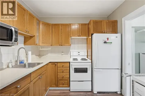 96 Paling Avenue Hamilton ON L8H 5J4