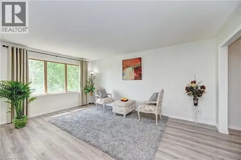92 Pinemeadow Crescent Waterloo ON N2T 1A7
