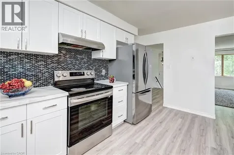 92 Pinemeadow Crescent Waterloo ON N2T 1A7