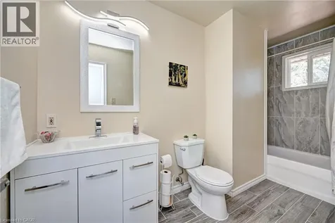 92 Pinemeadow Crescent Waterloo ON N2T 1A7