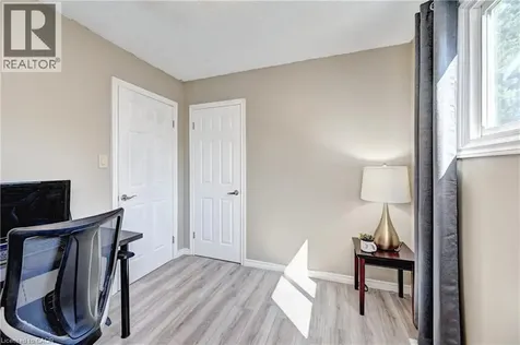 92 Pinemeadow Crescent Waterloo ON N2T 1A7