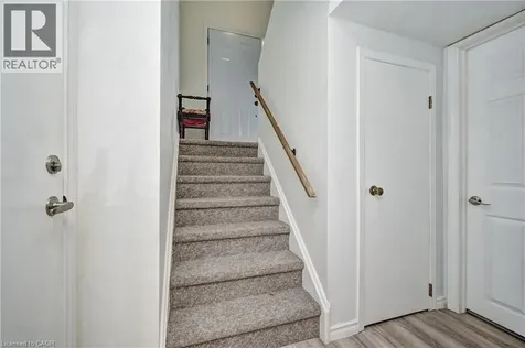 92 Pinemeadow Crescent Waterloo ON N2T 1A7