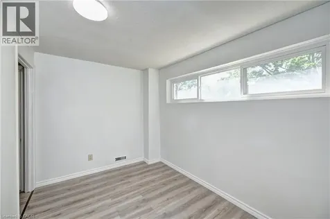 92 Pinemeadow Crescent Waterloo ON N2T 1A7