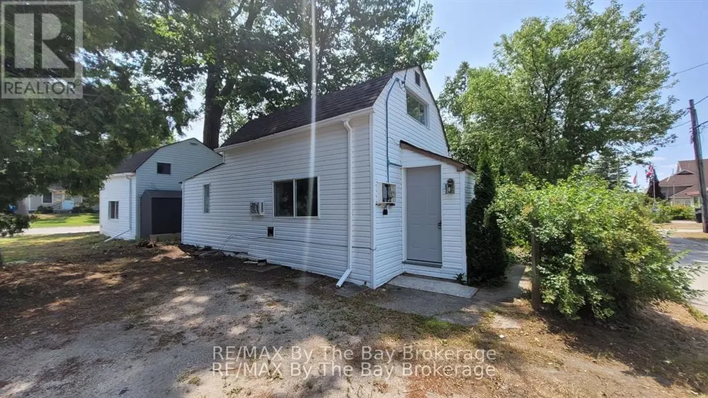 23 Glen Street Wasaga Beach ON L9Z 2K5