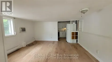 23 Glen Street Wasaga Beach ON L9Z 2K5