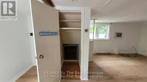 23 Glen Street Wasaga Beach ON L9Z 2K5