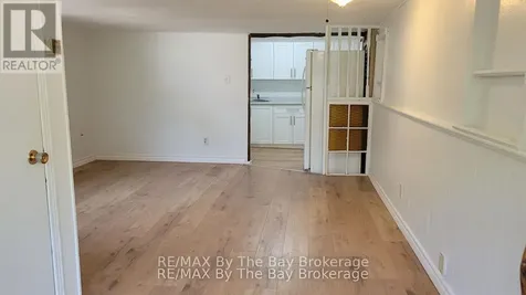 23 Glen Street Wasaga Beach ON L9Z 2K5