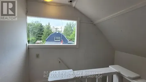 23 Glen Street Wasaga Beach ON L9Z 2K5