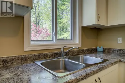 12 Silver Birch Avenue Wasaga Beach ON L9Z 1B7