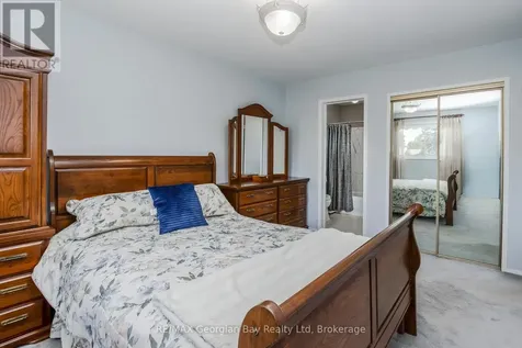 1010 Glen Eagles Crescent Midland ON L4R 2R1