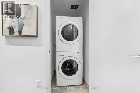 16 Filmic Lane Toronto (south Riverdale) ON M4M 3R1