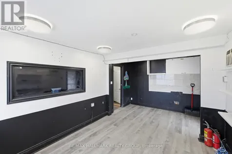 912 St Laurent Boulevard South Ottawa ON K1K 3B3