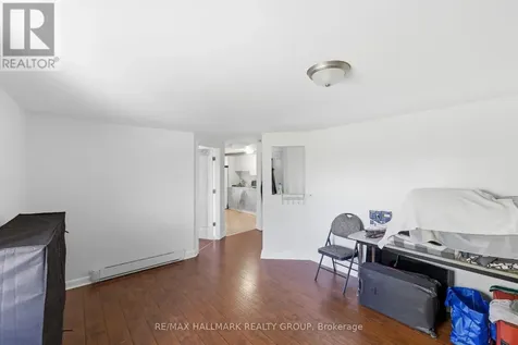 912 St Laurent Boulevard South Ottawa ON K1K 3B3