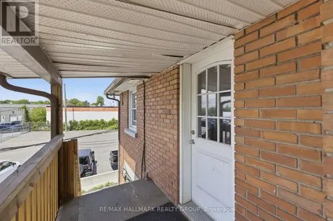 912 St Laurent Boulevard South Ottawa ON K1K 3B3