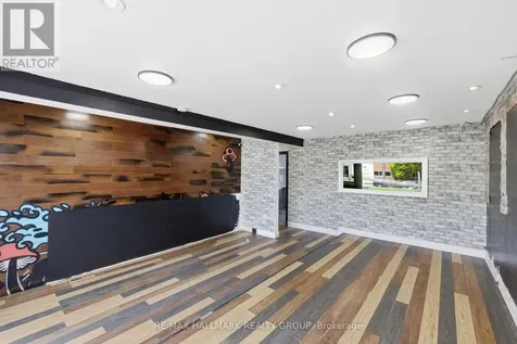 912 St Laurent Boulevard South Ottawa ON K1K 3B3