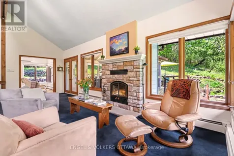4637 Northwoods Drive Ottawa ON K0A 3M0