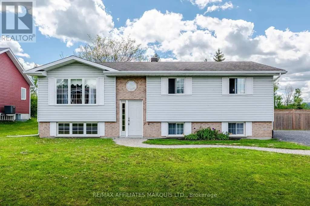 74 Columbia Avenue South Stormont ON K0C 1P0