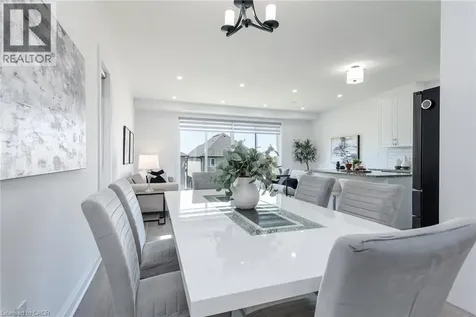 508 Nathalie Crescent Kitchener ON N2E 0H8