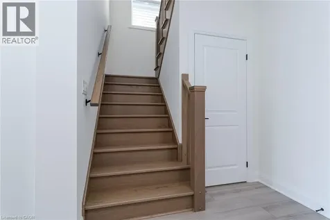 508 Nathalie Crescent Kitchener ON N2E 0H8