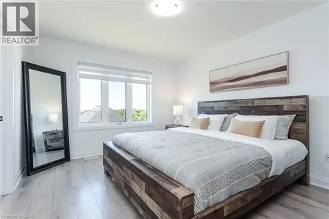 508 Nathalie Crescent Kitchener ON N2E 0H8