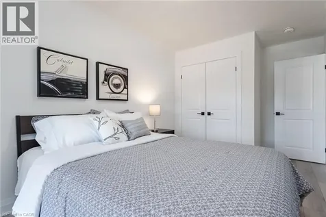 508 Nathalie Crescent Kitchener ON N2E 0H8