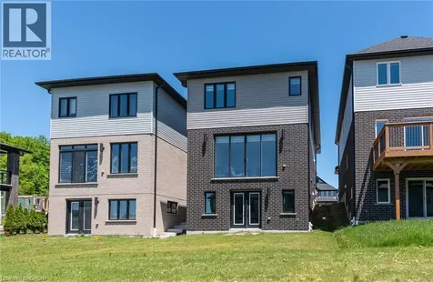 508 Nathalie Crescent Kitchener ON N2E 0H8