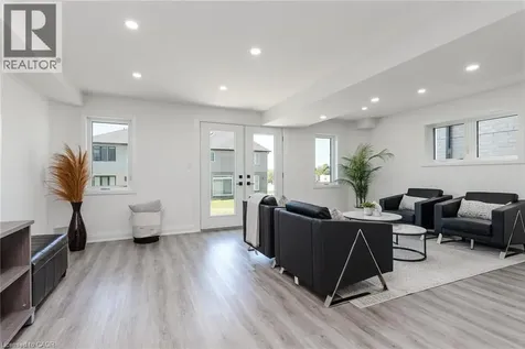 508 Nathalie Crescent Kitchener ON N2E 0H8
