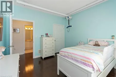 3246 Saltaire Crescent Oakville ON L6M 0K9